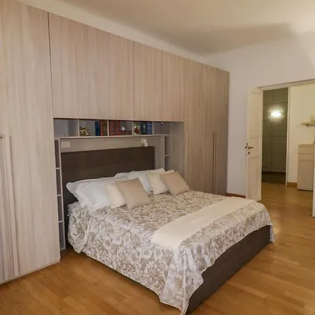 Sole, Terrazza, Centro Citta E Wi-fi Veloce!