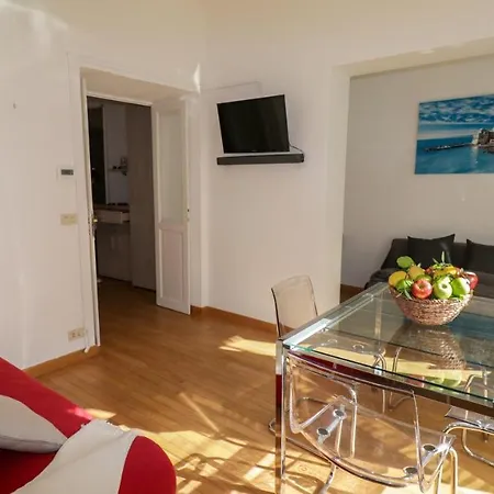 Sole, Terrazza, Centro Citta E Wi-fi Veloce! Γένοβα