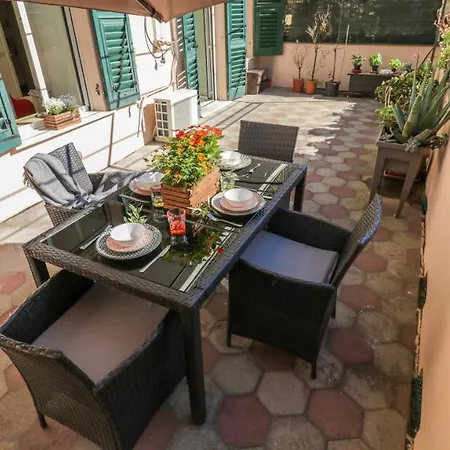 Sole, Terrazza, Centro Citta E Wi-fi Veloce! Apartman