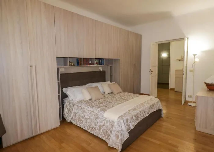 Sole, Terrazza, Centro Citta E Wi-fi Veloce!