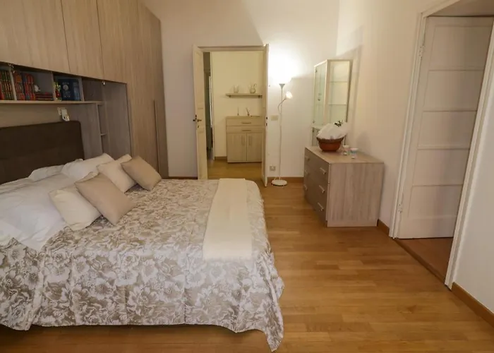 Sole, Terrazza, Centro Citta E Wi-fi Veloce! Apartament